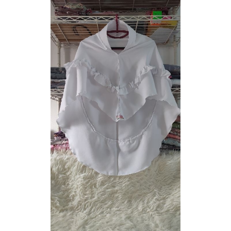 PRELOVED KICIKS dan ZIZARA KHIMAR