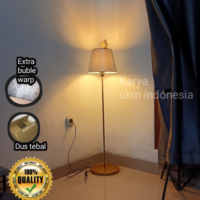 lampu lantai standing dekorasi minimalis abu abu