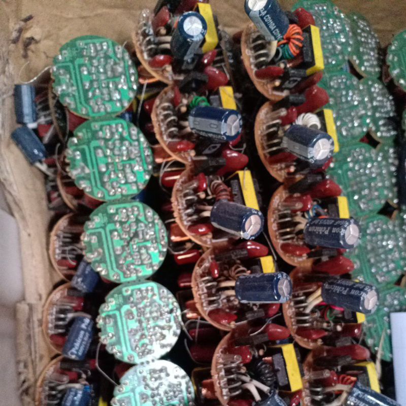 MESIN LAMPU LHE 5-15W.