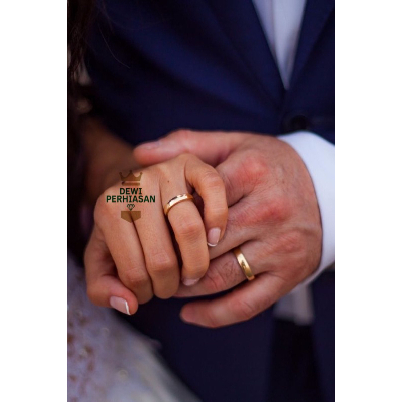 Cincin  Emas Titanium Asli Pria Wanita Model Polos