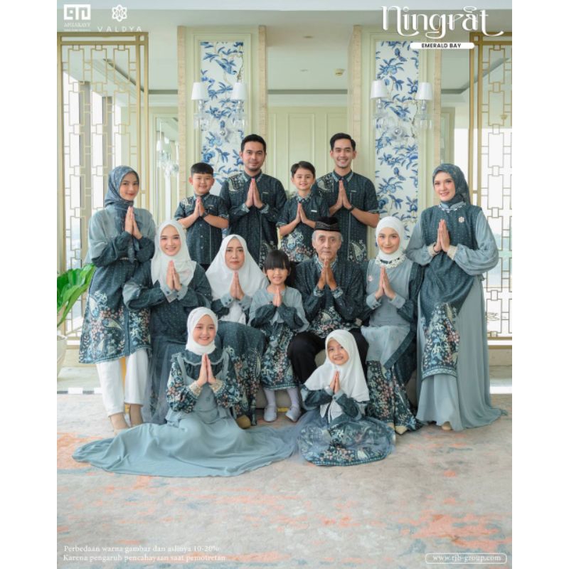 [FREESTOK SILAHKAN CHAT] Sarimbit Keluarga Lebaran Idul Fitri 2024 Ningrat Famset by Ahzarayy Valdya