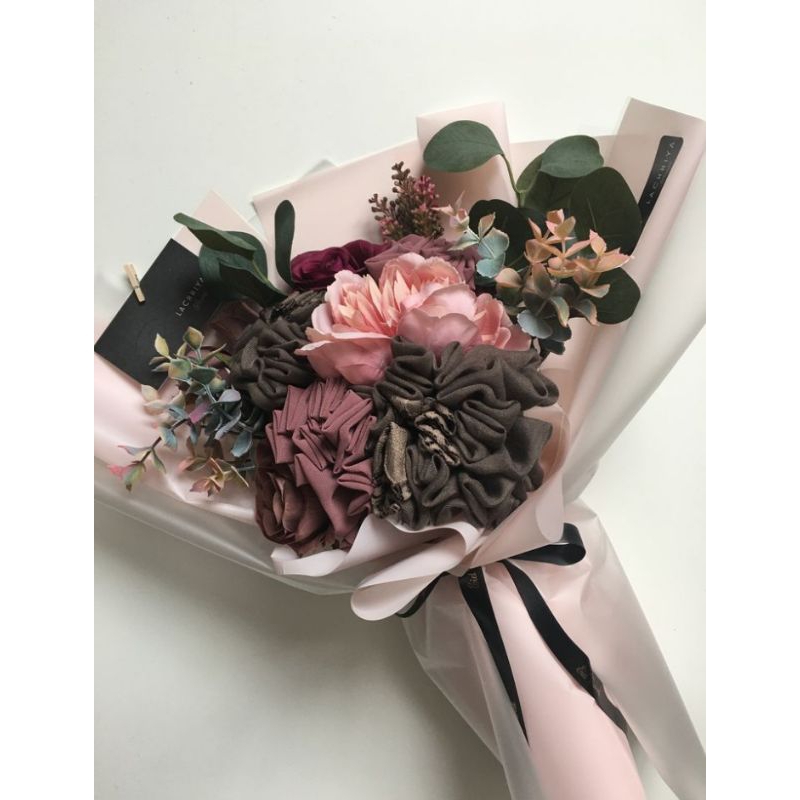 

Bouquet jilbab || Buket hijab || Buket kerudung Pashmina segiempat