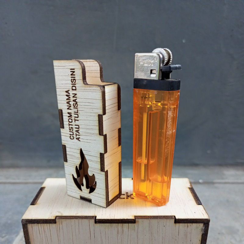 Tempat korek kayu unik