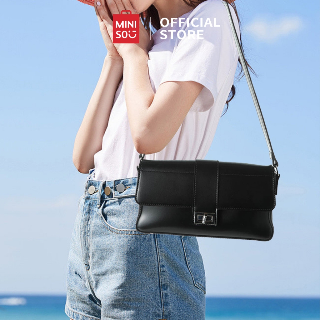 MINISO Tas pundak Shoulder Bag Tas Penutup Persegi Panjang Warna Solid Retro Klasik Tas Hitam Wanita