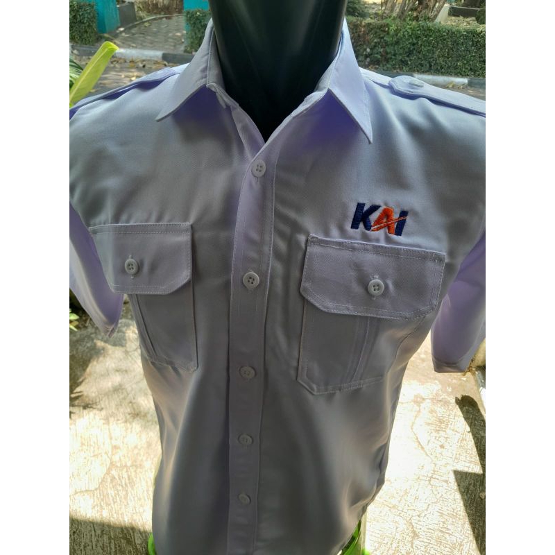 R6 putih KAI,  KAI Services, KAI Properti, KAI wisata, KAI Commuter, KAI Logistik