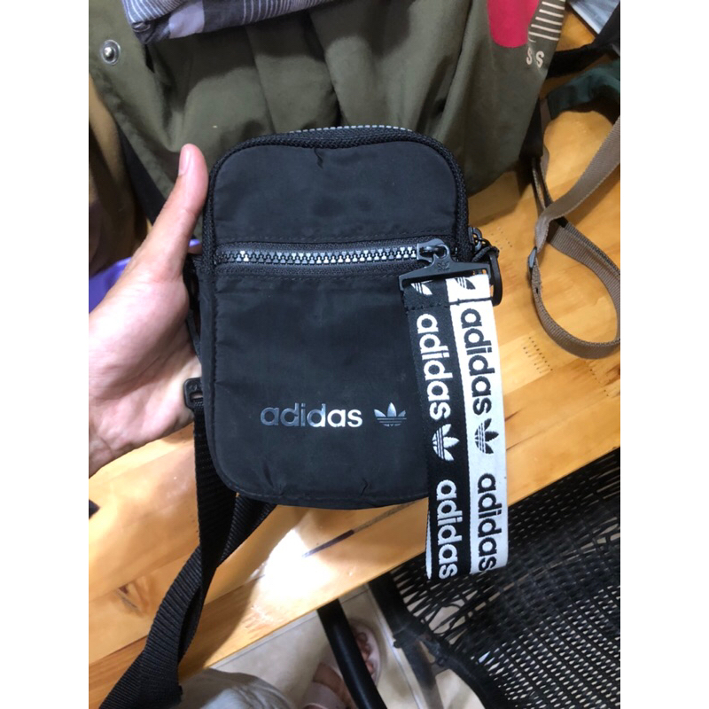 Tas Selempang Adidas Cowok/Cewek