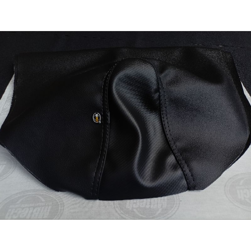 COVER KULIT SARUNG JOK VARIO 110 MBTECH JAHIT DEPAN - SARUNG JOK VARIO 110 MBTECH