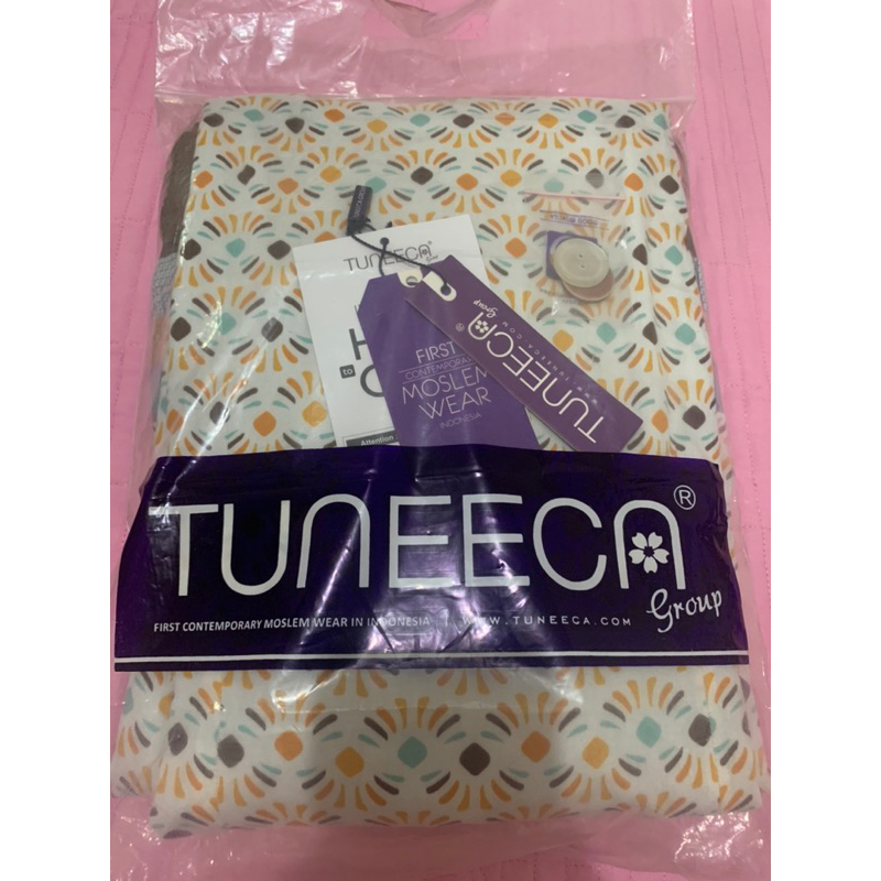 Preloved tuneeca, poeva, vendre