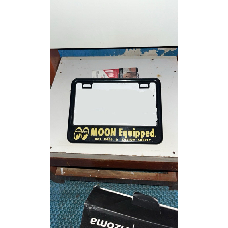 frame plat nomor mooneyes