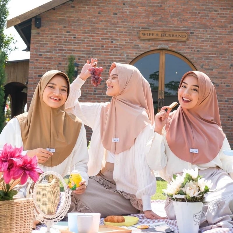 HIJAB KENAN DZEVADA SIZE M - KENAN HIJAB SPORT BERGO PET