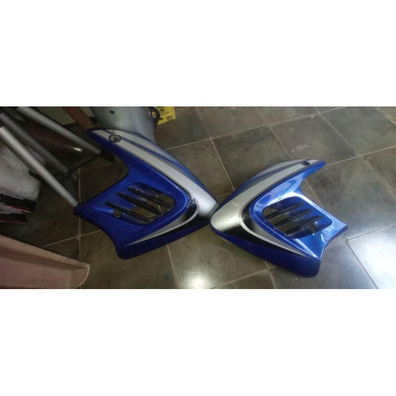 sayap_tangki_kupingan_tangki_tiger_revo_awal_tirev_biru_second_bekas