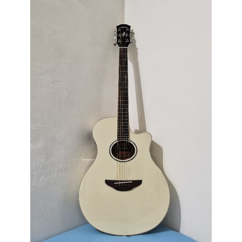 Gitar Yamaha APX