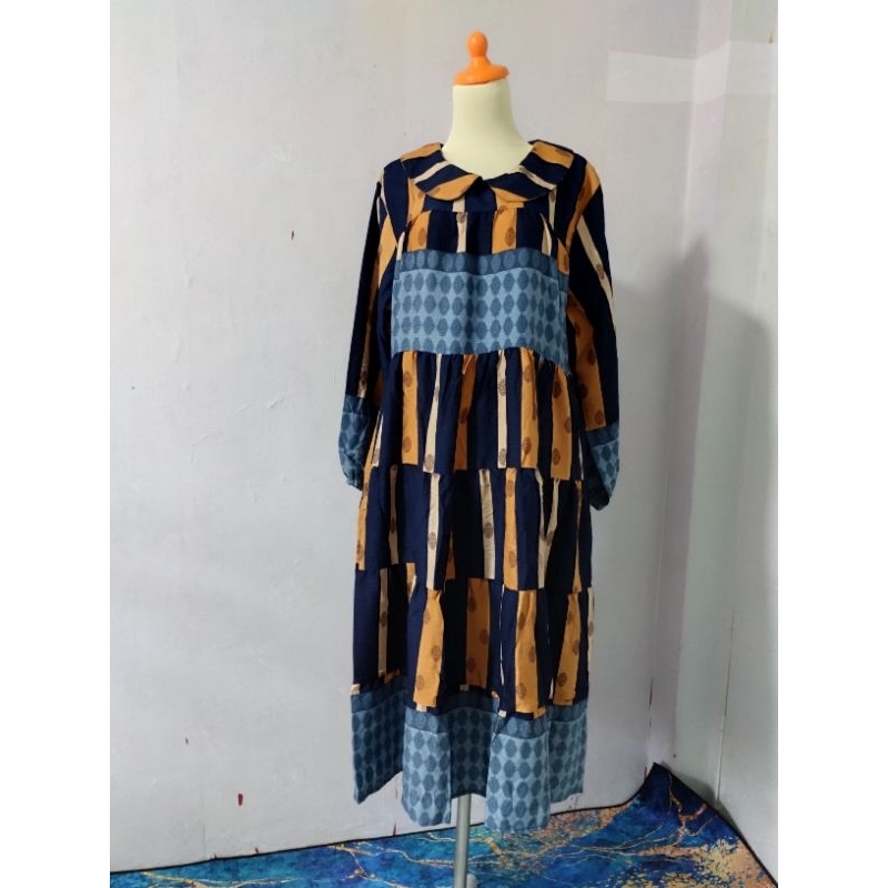 CDC Models salzia midi dress