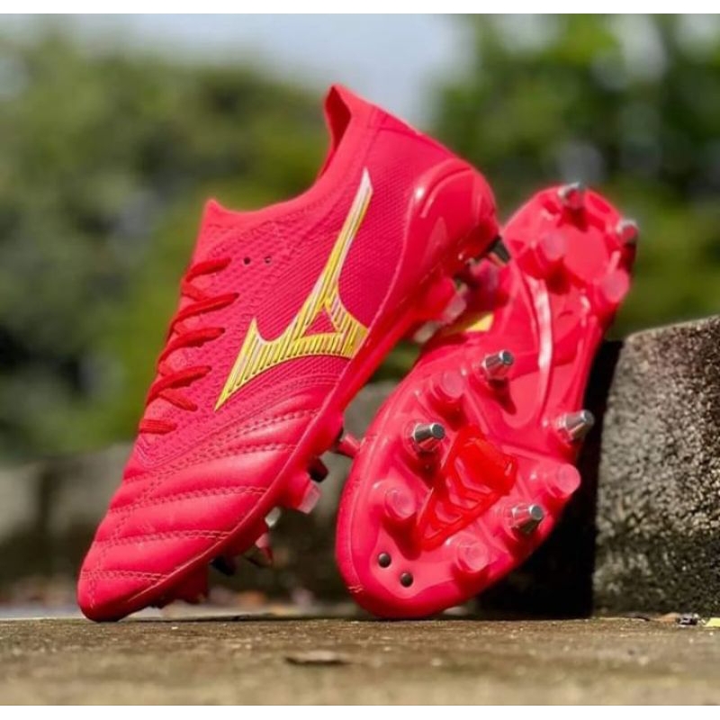 Sepatu Bola Mizuno Beta SG ( pull besi )