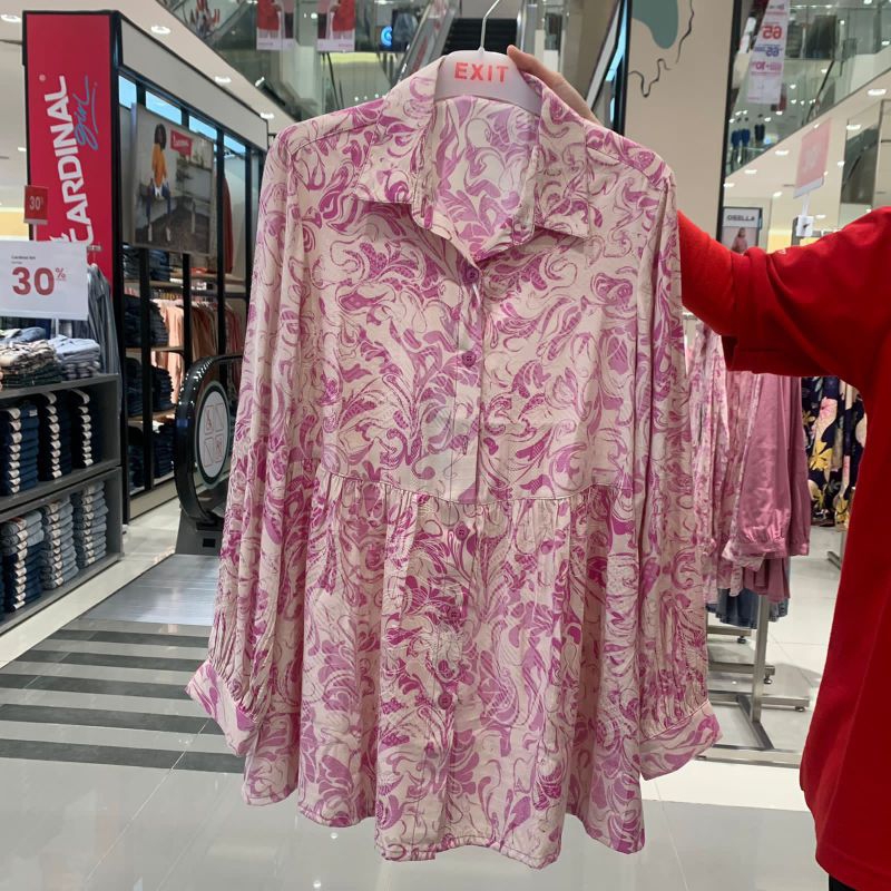 EXIT SIGNATURE Blouse Lengan Panjang