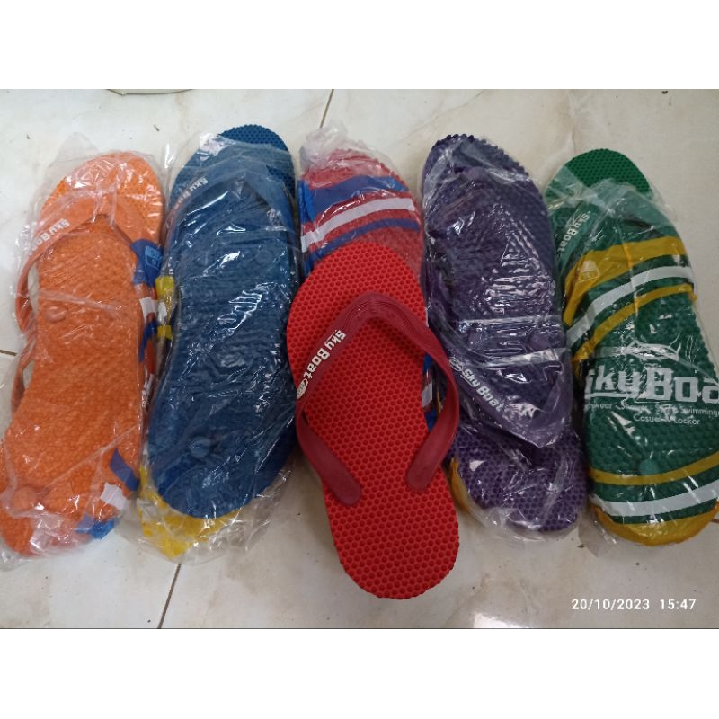 Sandal sky boat duri