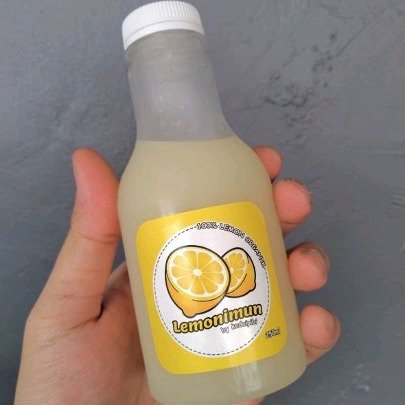 

Minuman Lemon / sarilemon / sari lemon / lemon peras / lemon diet / lemon sehat / minuman sehat