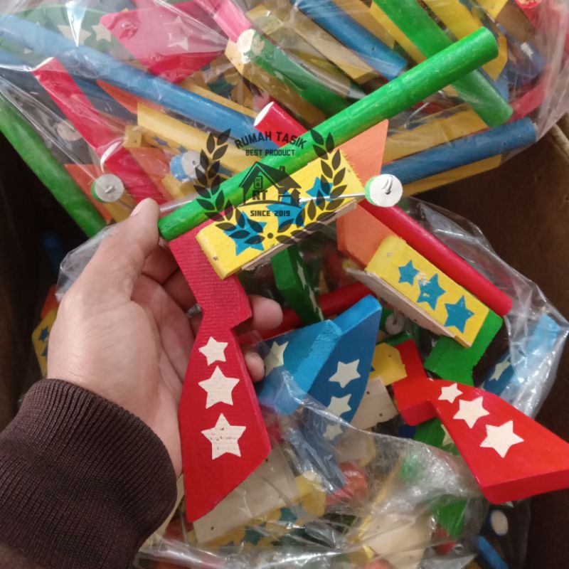 Mainan Anak Tradisional Tembakan Pistol Putar Kayu Bunyi Otok Otok Anak