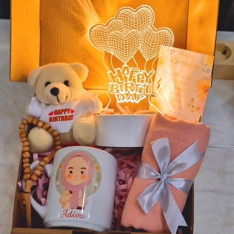 

Kado Cewek Hijab / Hampers Hijab Cewek / Hadiah Ultah