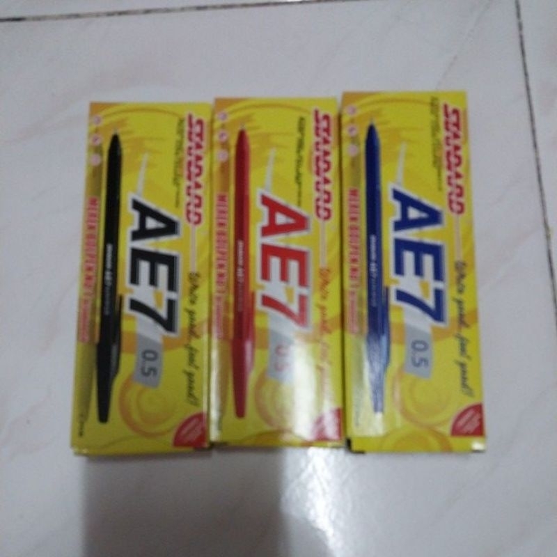 

pulpen standard AE7 isi 12 pcs
