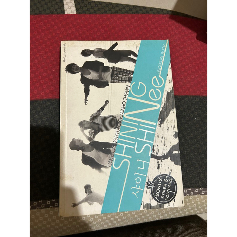 

[Preloved] Shining SHINee Unofficial Book