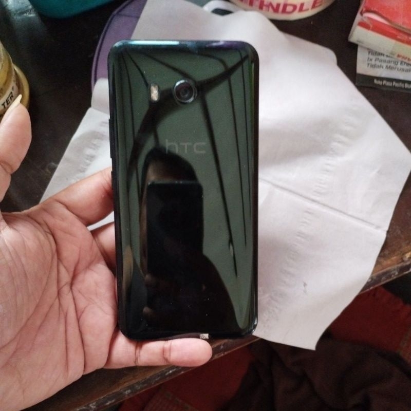 HTC U11 global 4/64GB