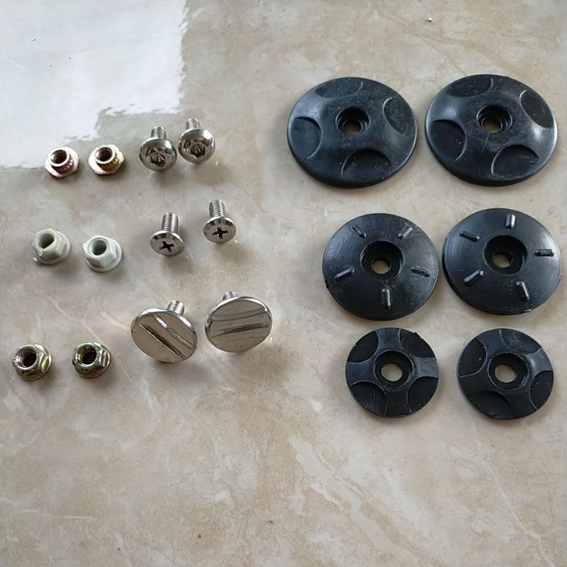 (SE) Sepasang Ring Plastik Mur dan Baut Universal Helm / Ring Baut Kaca Helm