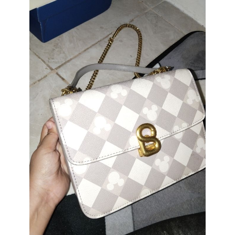 Preloved Dona Bag warna Ash Grey Buttonscarves