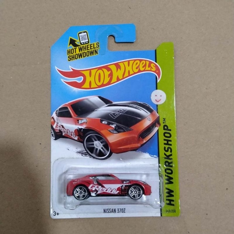 hotwheels Nissan 370z merah greddy