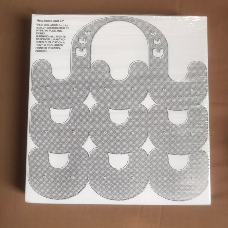 [READY] NewJeans 'Get Up' Hyein ver. Bunny beach bag newjeans