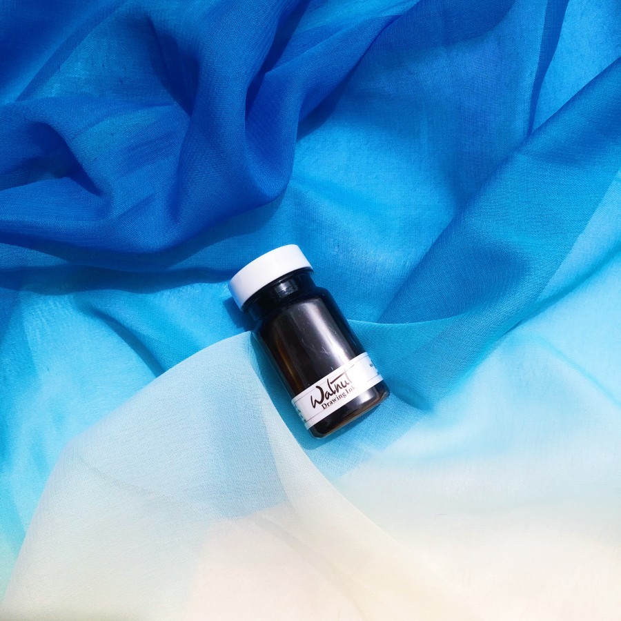 

Walnut Drawing Ink / Tinta Kaligrafi by Tom Norton (Small)