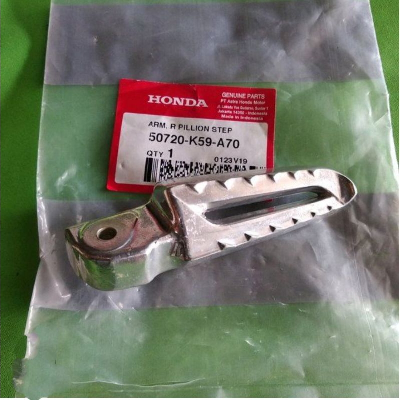 footstep injakan kaki kanan Vario 150 Vario 160/50720k59a70