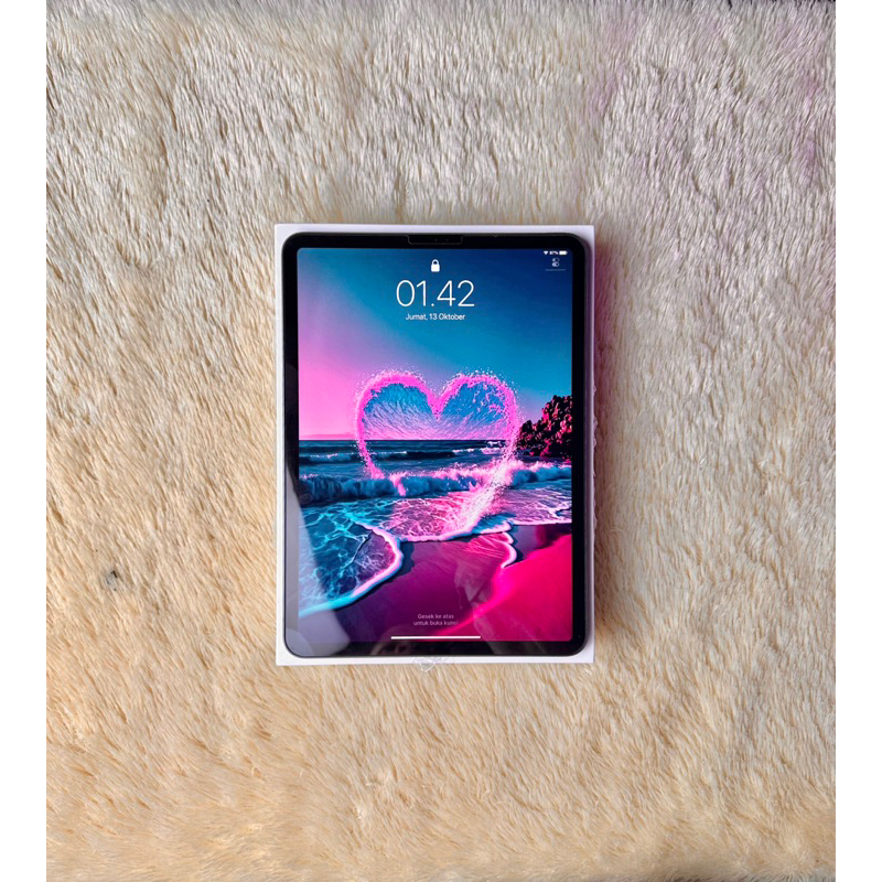 iPad Pro 2020 128GB + Apple SmartFolio Keyboard