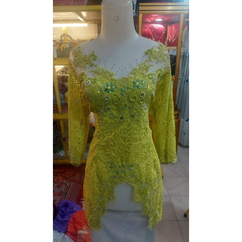 Kebaya Sultan Ufk Hijau Lime ld 104/106