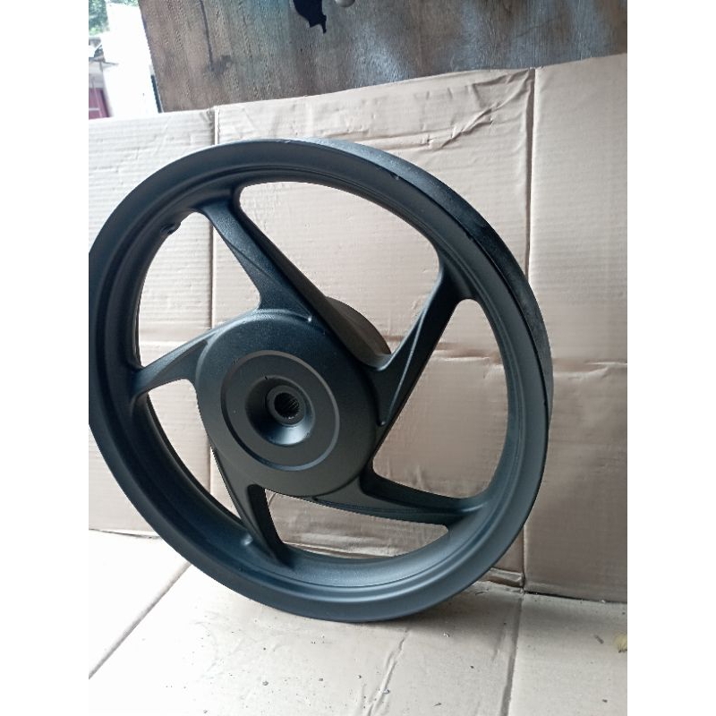 pelek beat fi pelek belakng beat karbu