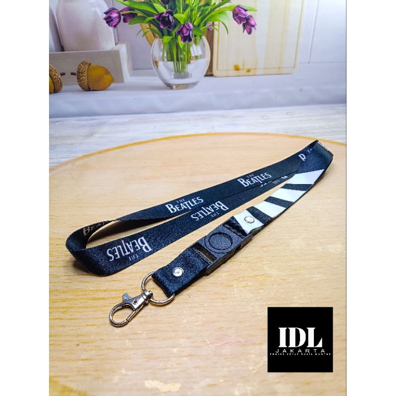 

Tali Lanyard THE BEATLES / tali nametag IDcard tanda pengenal berkualitas tidak luntur / Desain susuai keinginan | Emika Store