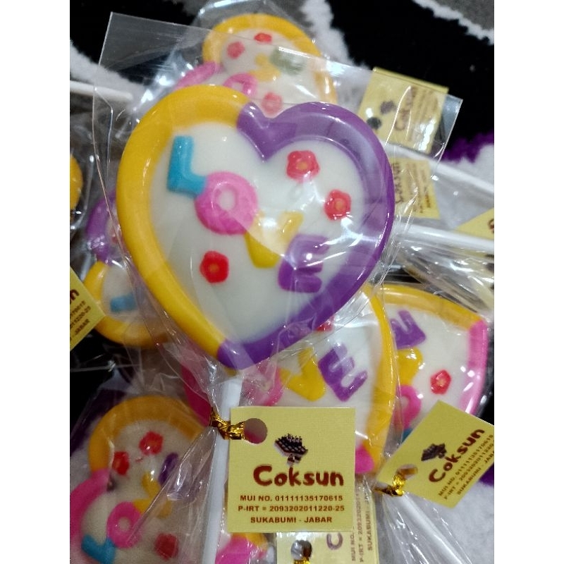 

coklat lolipop krakter love