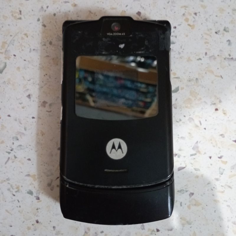 handphone MOTOROLA V3 minus LCD