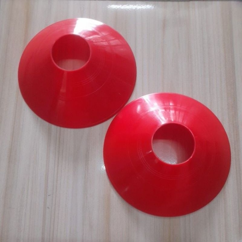 Cone alat latihan sepak bola dan futsal