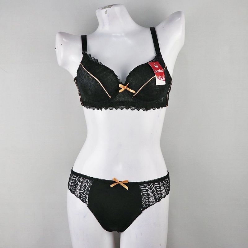 Bra Set Hitam Scelta
