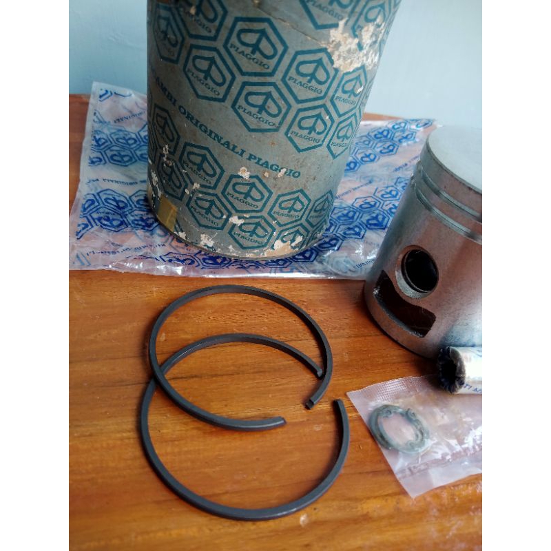 Seher piston kit Vespa Os 4 M Ricambi Original
