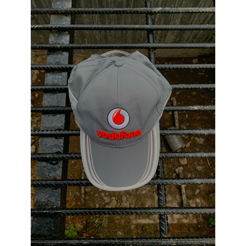 TOPI Vodafone McLaren Mercedes MP4-28 Cap Official F1/Formula 1 Racing Team 2013