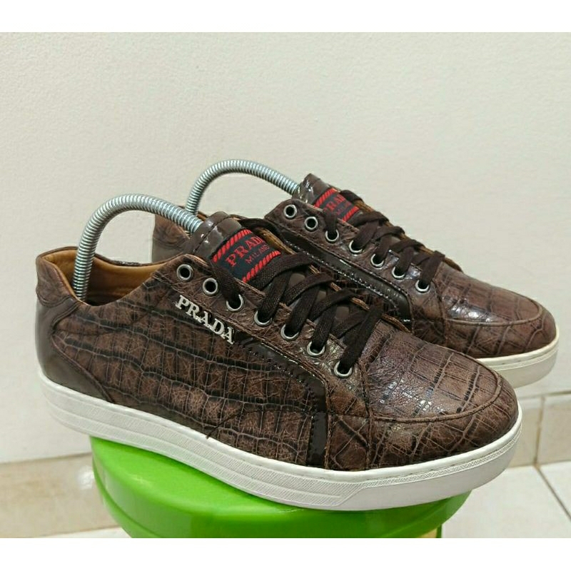 Sepatu Sneaker Prada Croco