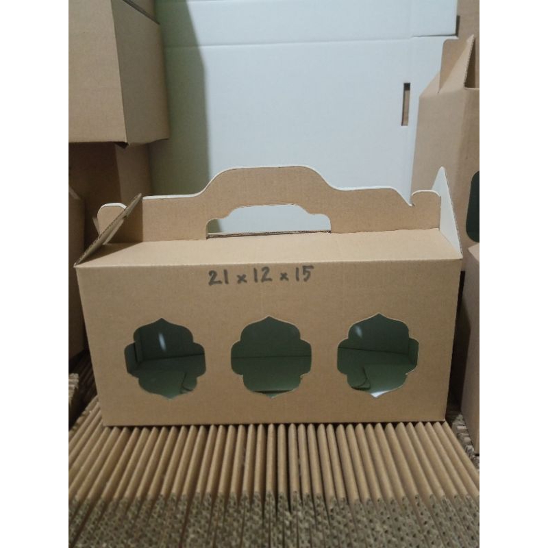 

kardus tenteng 21x12x15 cm kuncian