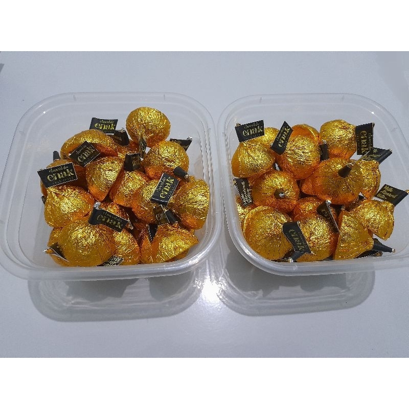 

Cokelat isi Almond 250g, 500gr, 1kg/ Chocolate Enak Almond Bites isi kacang almond utuh