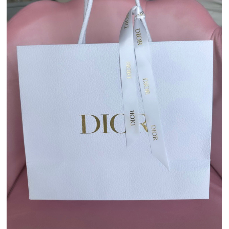 

DIOR PAPERBAG ORIGINAL DENGAN PITA