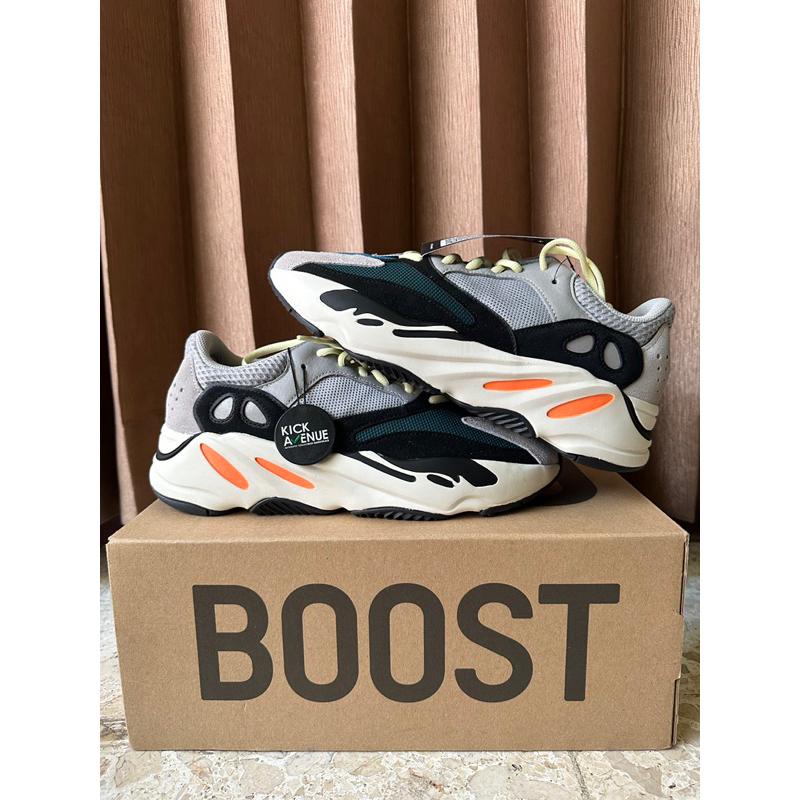 Yeezy Boost 700 Wave Runner