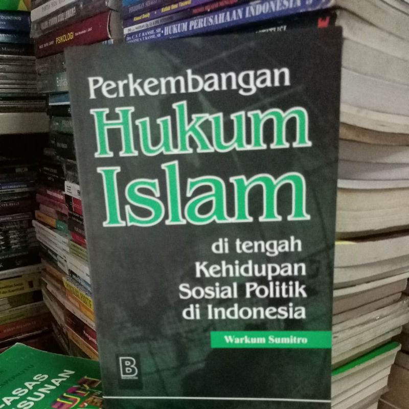 perkembangan hukum Islam warkum Sumitro