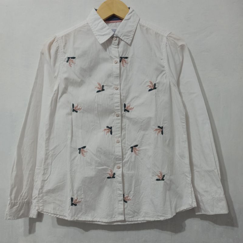 Preloved Kemeja Putih Bordir Wanita by Nevada