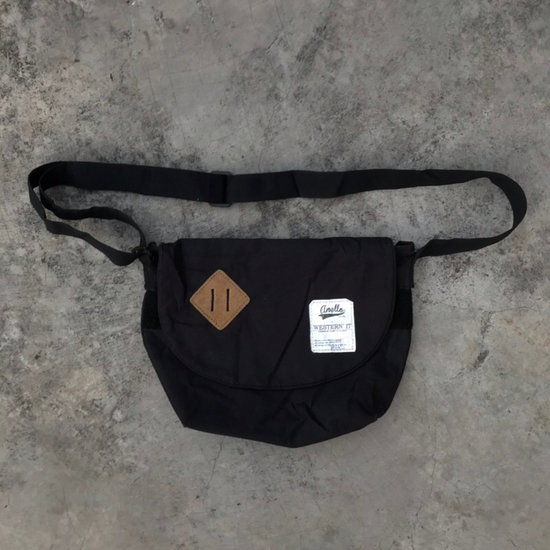 ANELLO WESTERN IT JAPAN MESSENGER MINI BAG Original | tas sling bag pria wanita original